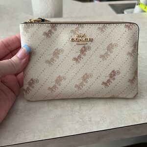 Coach wristlet like new